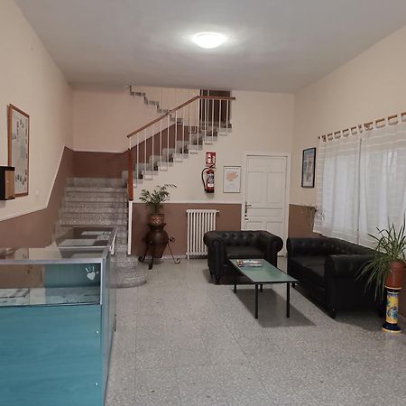 Hostal Avila Ocaña Екстериор снимка