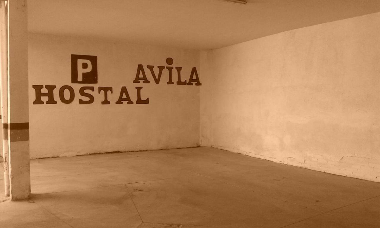 Hostal Avila Ocaña Екстериор снимка