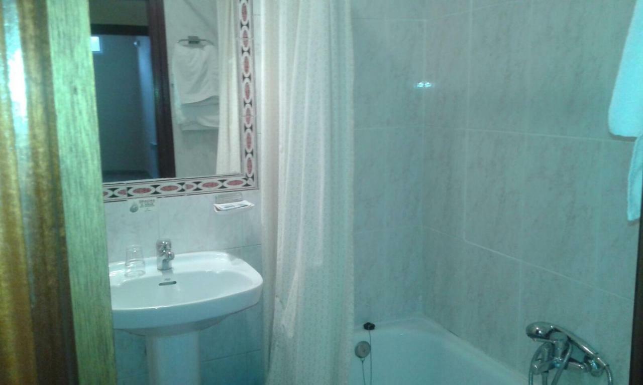 Hostal Avila Ocaña Екстериор снимка