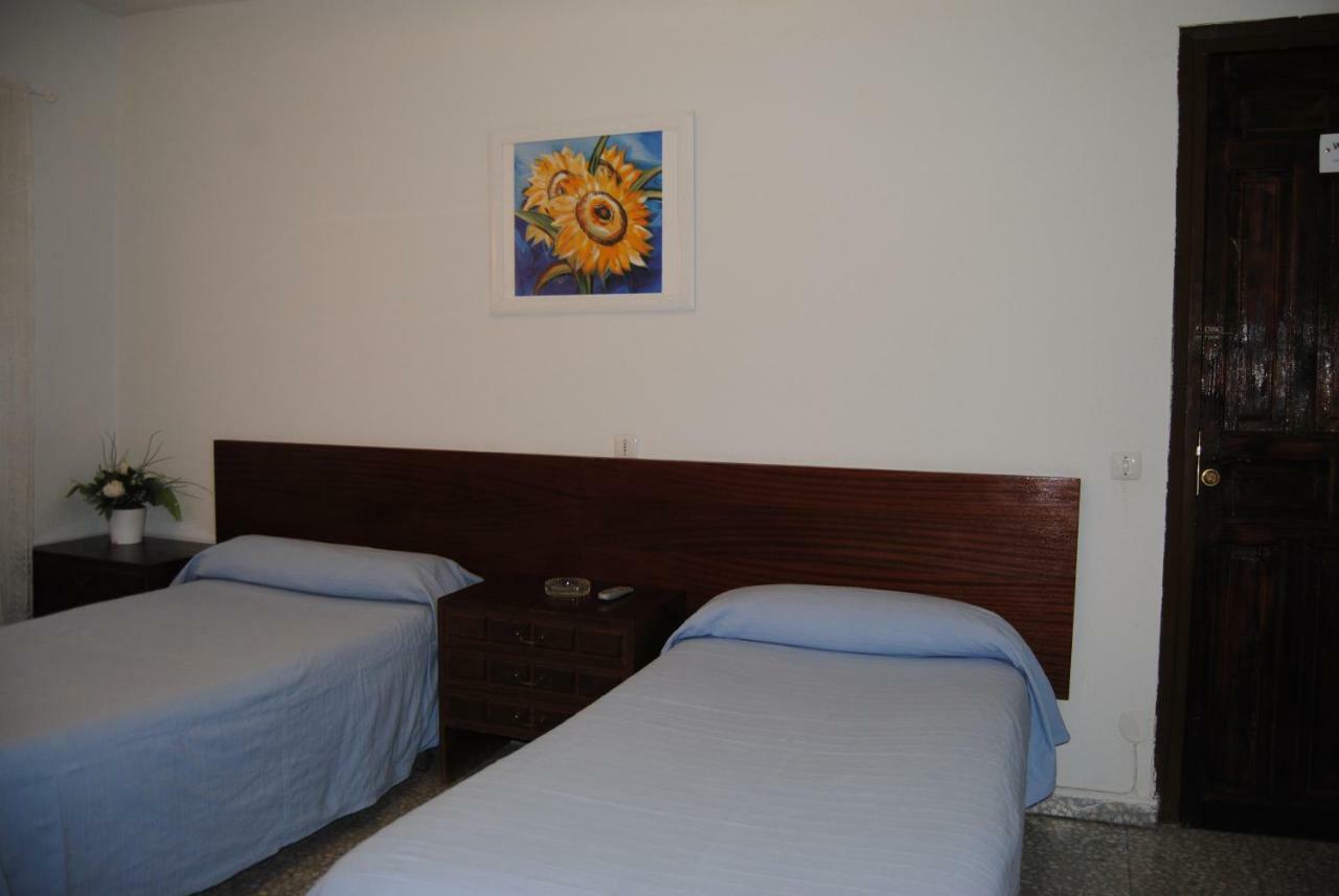 Hostal Avila Ocaña Екстериор снимка