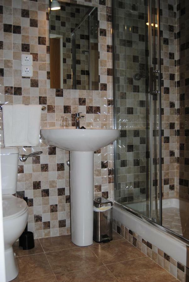 Hostal Avila Ocaña Екстериор снимка