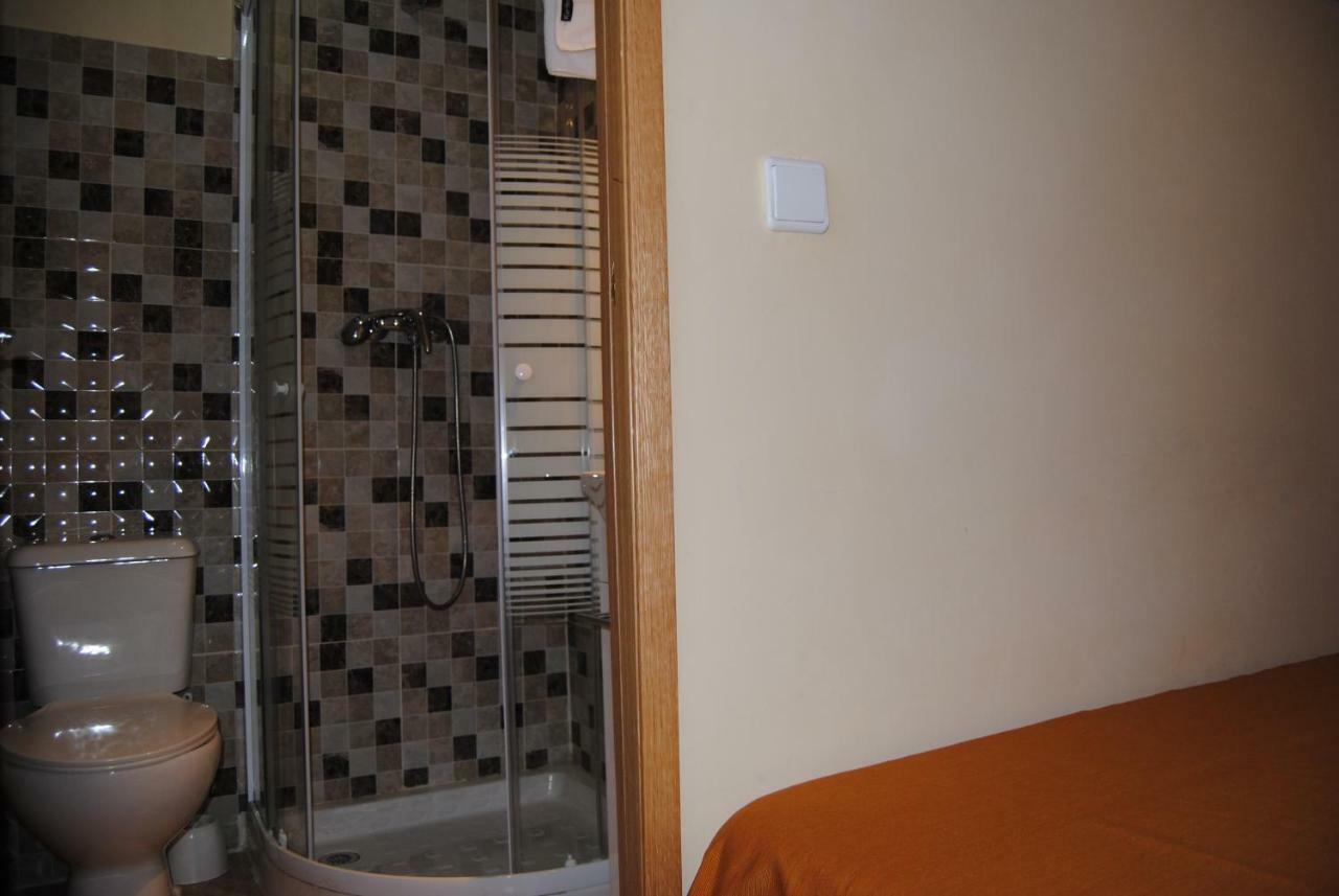 Hostal Avila Ocaña Екстериор снимка
