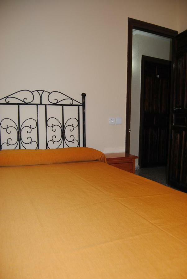 Hostal Avila Ocaña Екстериор снимка
