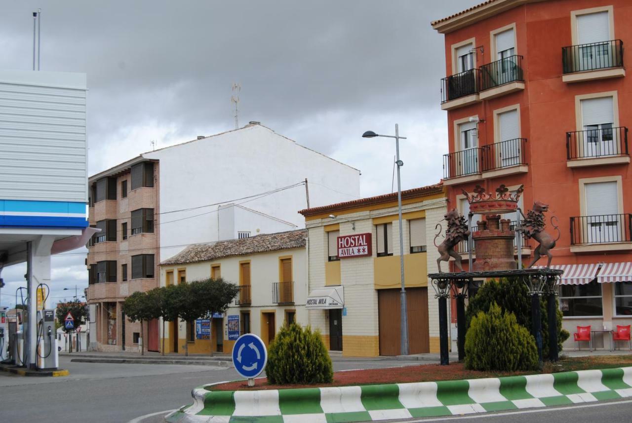 Hostal Avila Ocaña Екстериор снимка