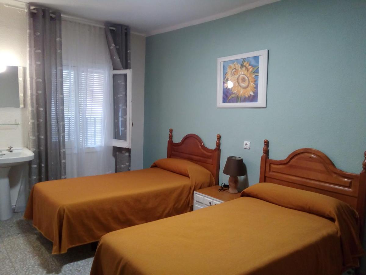 Hostal Avila Ocaña Екстериор снимка